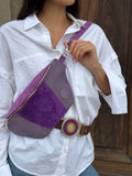 Riñonera combinada, violeta y rosa en cuero legítimo.